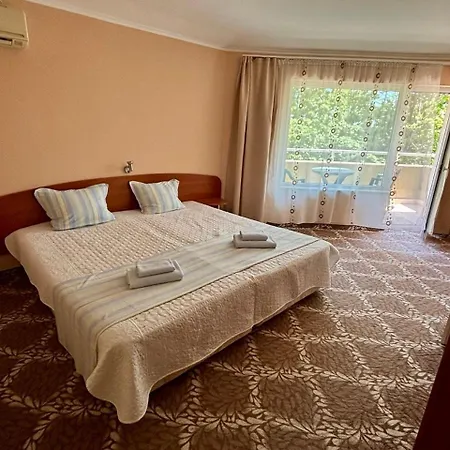 La Zur بيت ضيافة رافدا