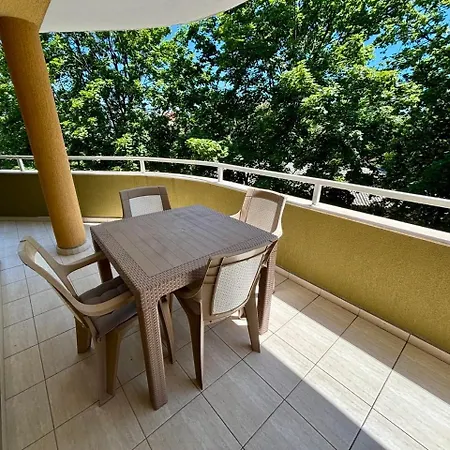 La Zur 3* Ράβντα